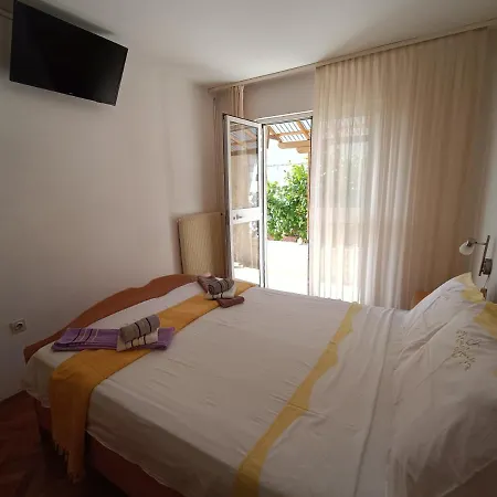 Rita Πανσιόν 3*