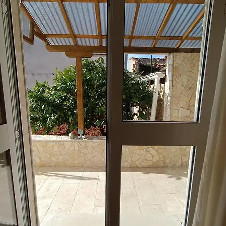 Rita Πανσιόν Cres