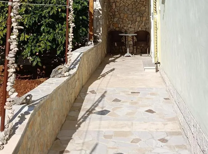 بيت ضيافة Rita