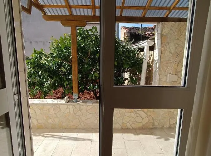 Rita بيت ضيافة كريس